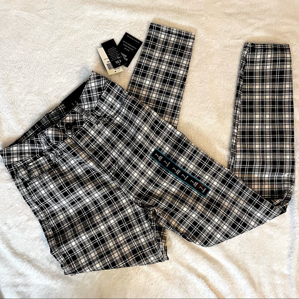 NWT Hot Topic Denim Black & White Plaid Jeggings Sz M